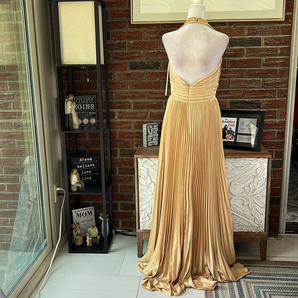 MAC DUGGAL 11636 Pleated Halter Neck Gown Bow Detail Size 8 NWT - Picture 6 of 7
